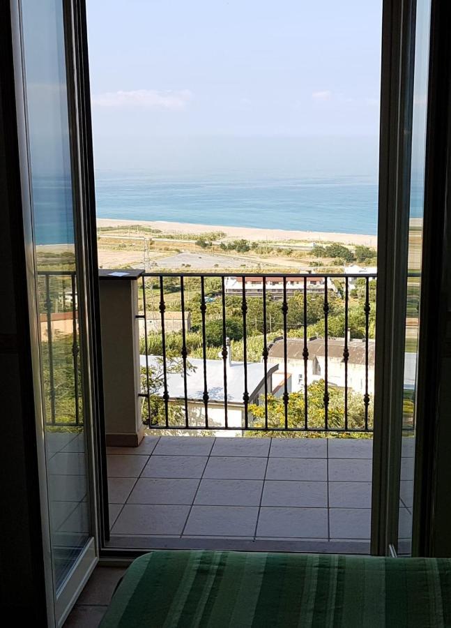 B&B L'Eucalipto Paola Kültér fotó